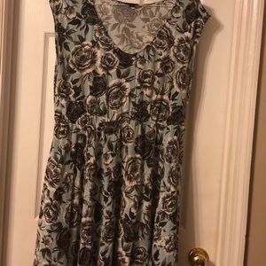 COPY - Torrid size 1 flower dress )size 1 is a 14…